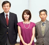 写真:左より、秋山教授・神田愛花さん・飯高教授