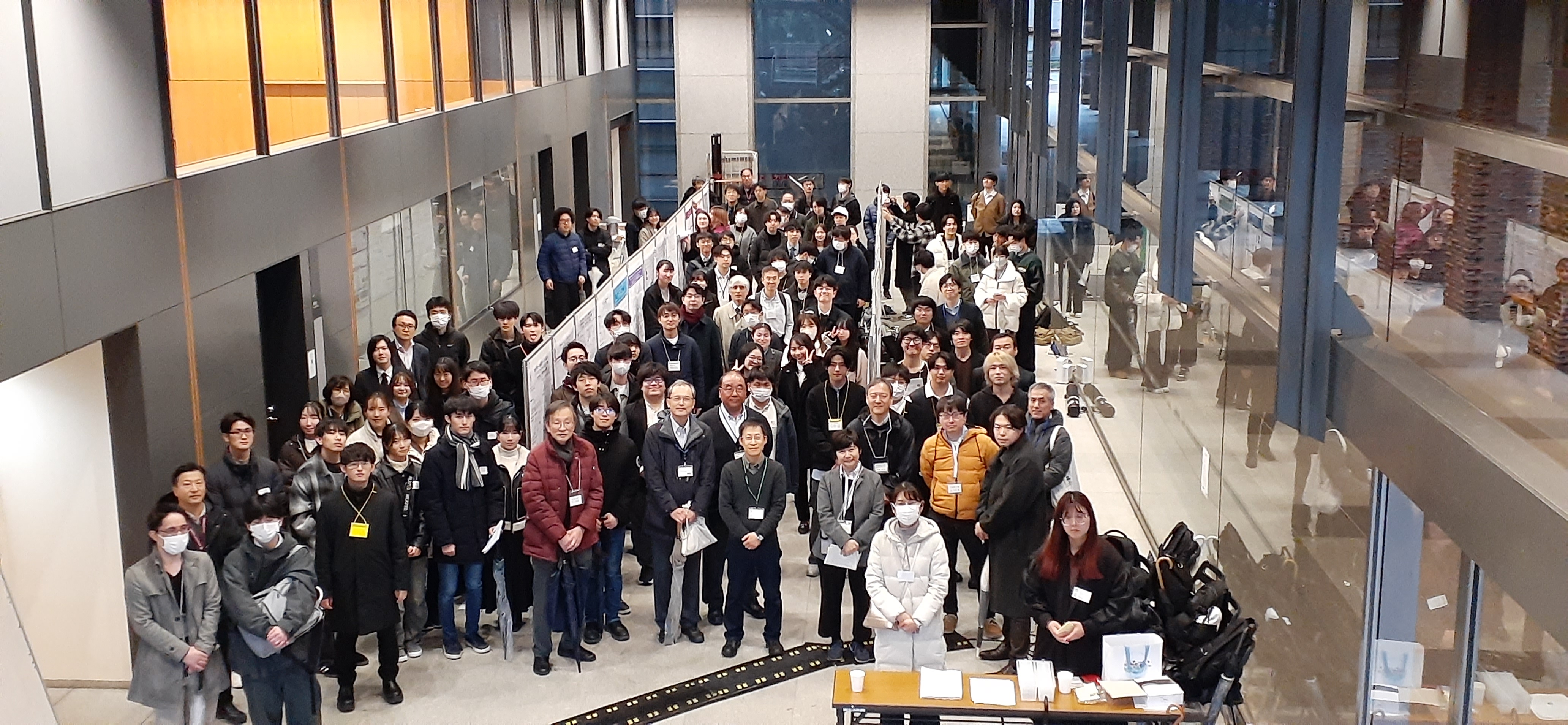 連携大学シンポ・集合写真画像