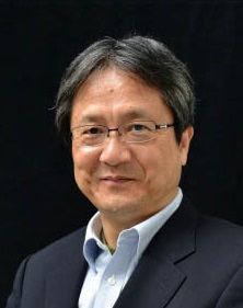 写真：岡本　久 教授（数理流体力学、非線型力学）